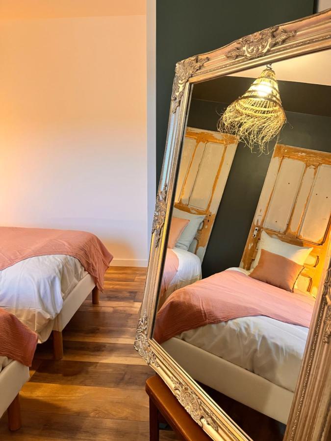 Appartement 2 Chambres Avec Parking ปงตาร์ลีเย ภายนอก รูปภาพ